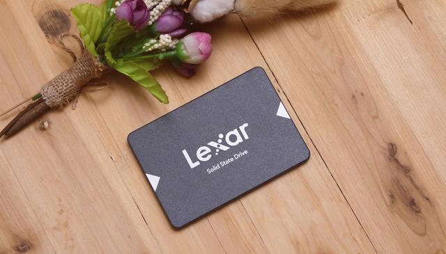 电脑升级必备，雷克沙NS100固态硬盘装机体验