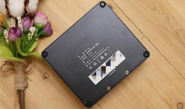 电脑升级必备，雷克沙NS100固态硬盘装机体验