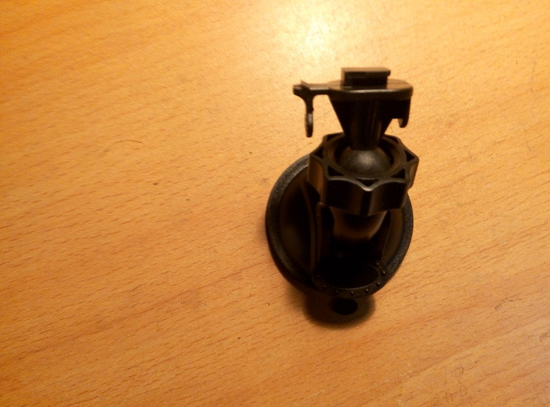 中恒S30+行车记录仪 低调的王者之外形