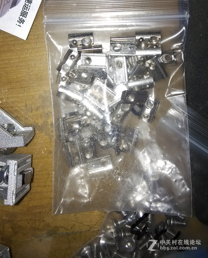 简单打造HTPC迷你机桌/桌机/桌箱一体