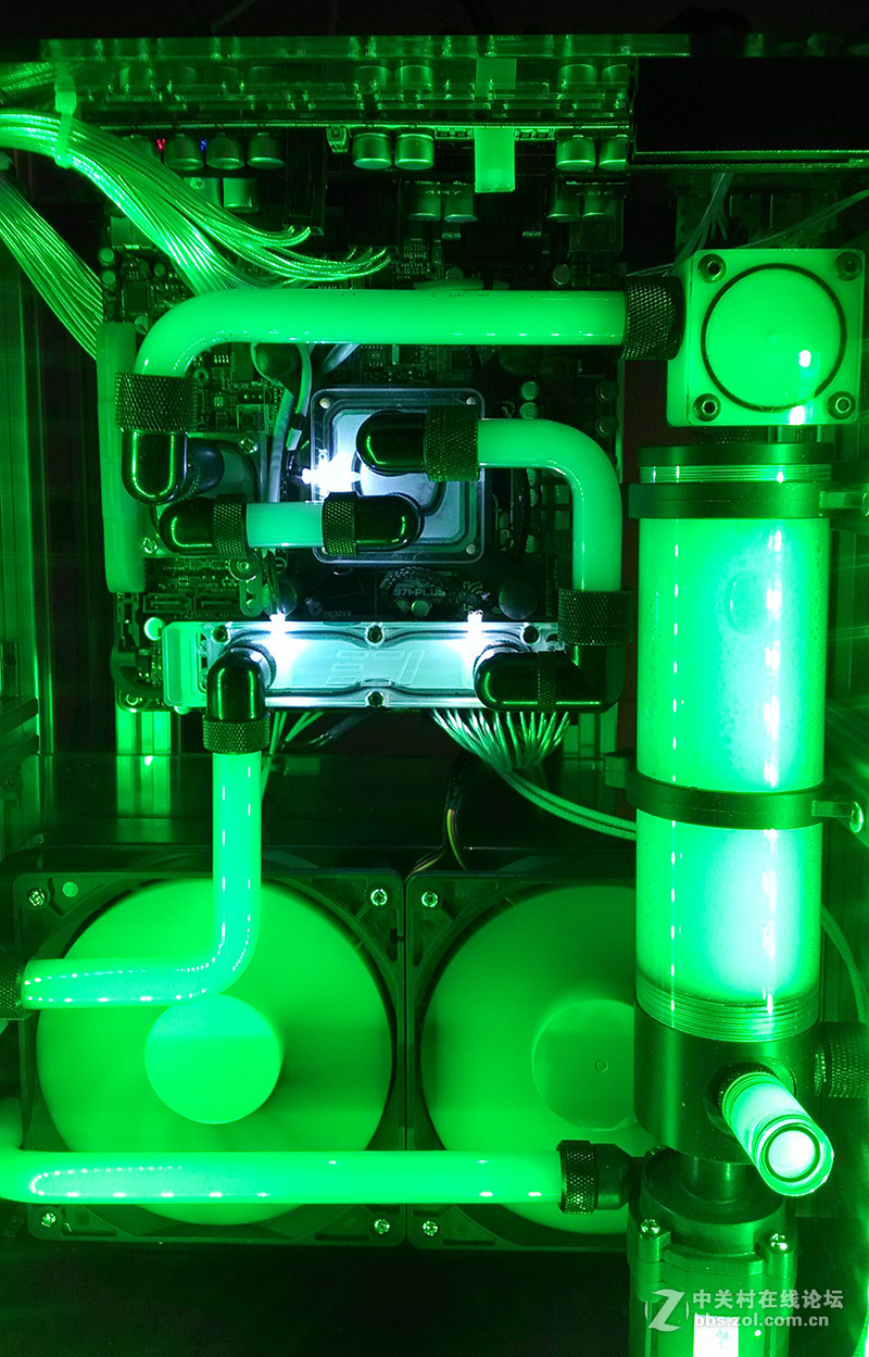 简单打造HTPC迷你机桌/桌机/桌箱一体