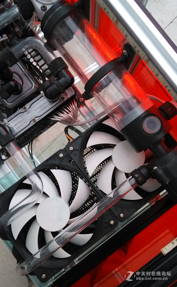 简单打造HTPC迷你机桌/桌机/桌箱一体