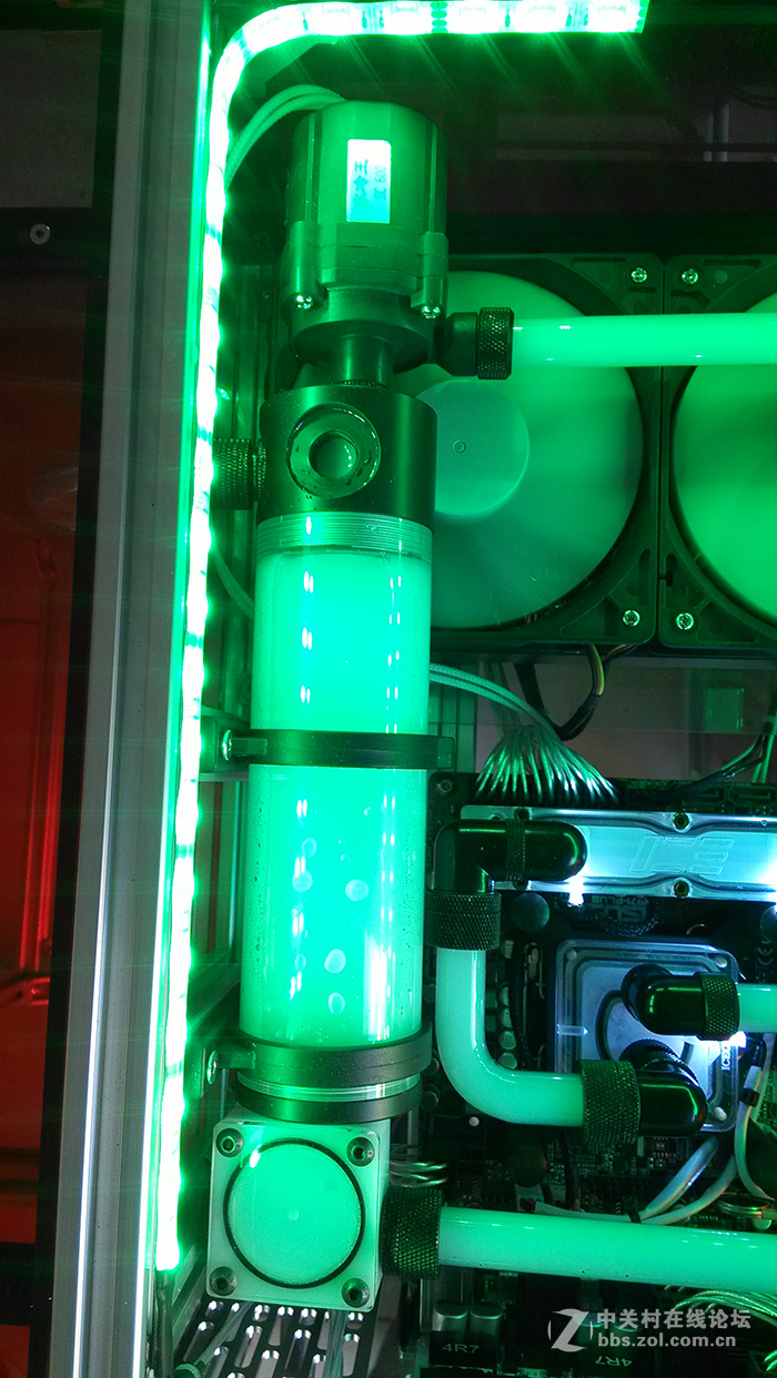 简单打造HTPC迷你机桌/桌机/桌箱一体