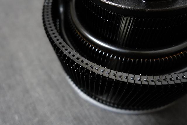 又一款高颜值的RGB下压式散热，Tt飓风散热器上手