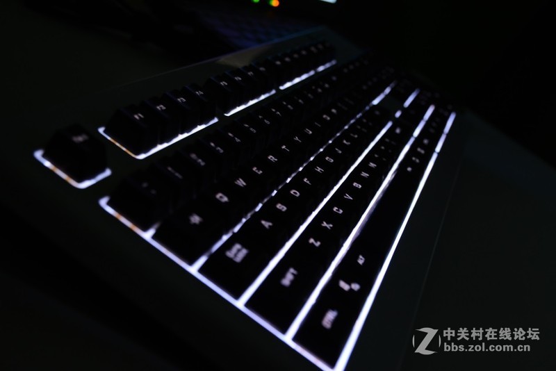 白了，瘦了，美了， OMG定制版富勒SC950静电容键盘过手小谈