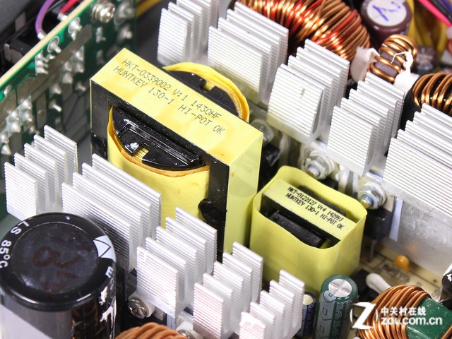 超值电源推荐：航嘉MVP600