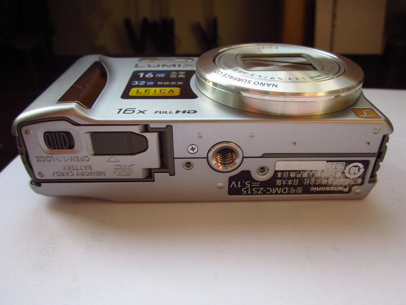 松下ZS10拆机，CCD除灰体验。与大家共享。