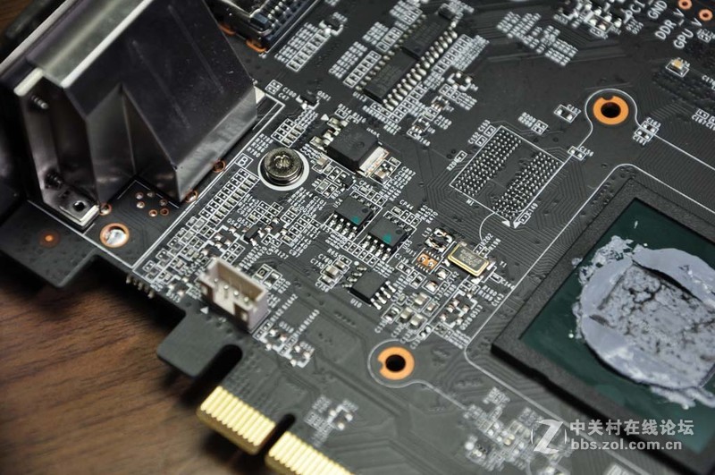 做工并未降低  GTX960拆解