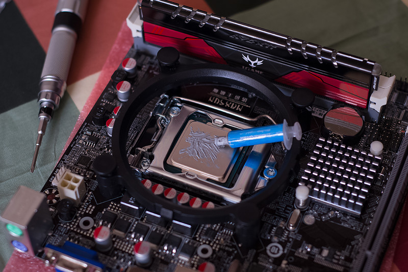 先马碳立方装机好逼格！