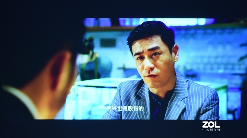 追求品质感的观影体验 优派X10-4K家用投影仪