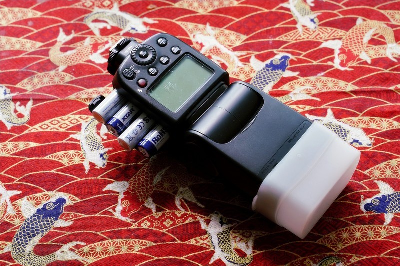 生活实用型数码产品：XTAR BC4充电器+小夜灯+充电电池评测