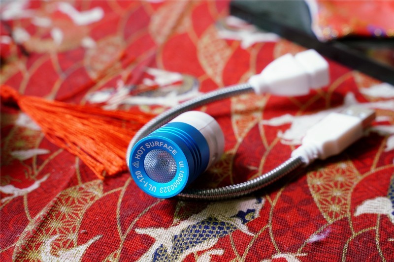 生活实用型数码产品：XTAR BC4充电器+小夜灯+充电电池评测