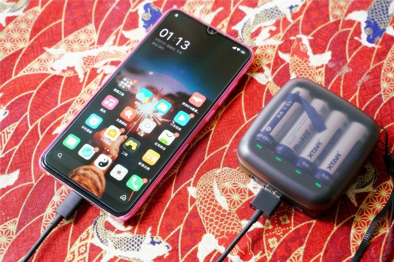 生活实用型数码产品：XTAR BC4充电器+小夜灯+充电电池评测