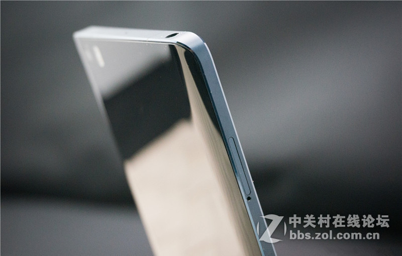 5.7 吋大屏+双曲面玻璃 小米 Note 美图抢先看