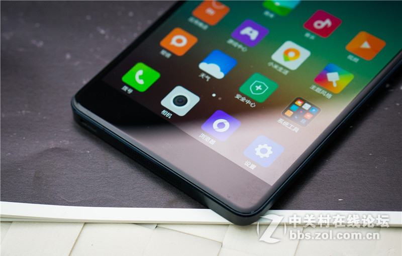 5.7 吋大屏+双曲面玻璃 小米 Note 美图抢先看
