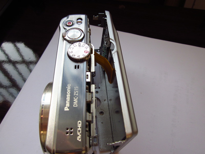 松下ZS10拆机，CCD除灰体验。与大家共享。