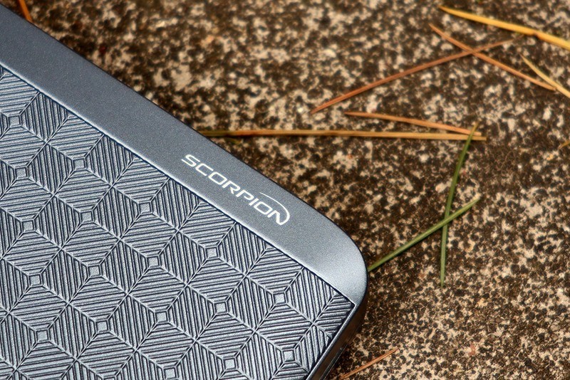 用的人都竖大拇指——iWALK-魔蝎12000X移动电源