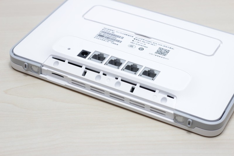 插卡宽带兼备，畅行天下无忧---华为移动路由4G路由2 Pro体验