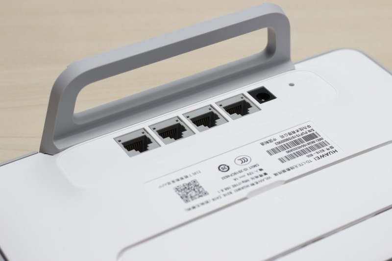 插卡宽带兼备，畅行天下无忧---华为移动路由4G路由2 Pro体验