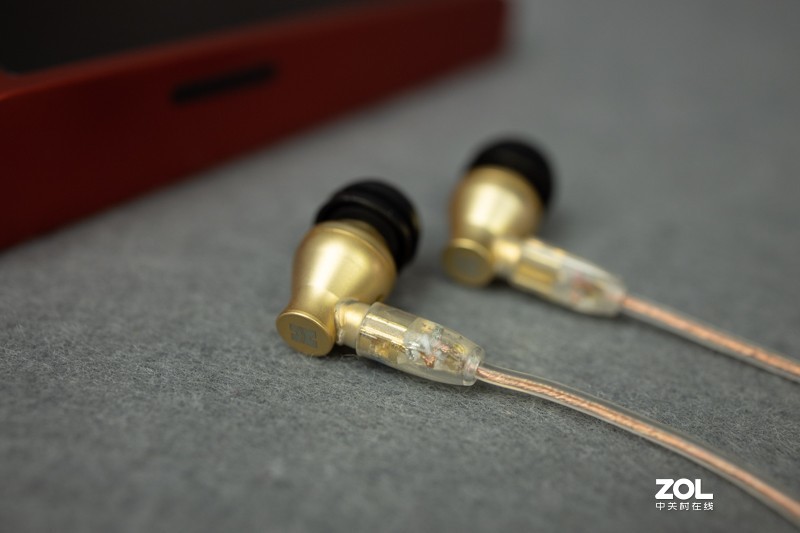 金疙瘩的诱惑，简单聊聊最近入手的Hifiman RE800耳机