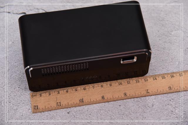 #投影仪# 口袋里的投影仪—随时随地的电影院京造微型投影仪HDP200