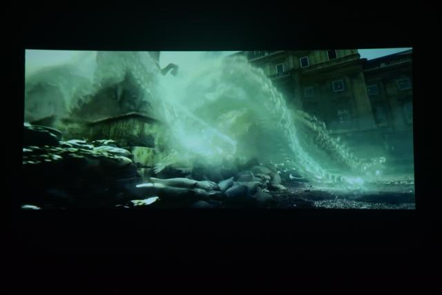 #投影仪# 口袋里的投影仪—随时随地的电影院京造微型投影仪HDP200