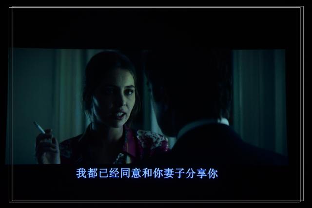 #投影仪# 口袋里的投影仪—随时随地的电影院京造微型投影仪HDP200