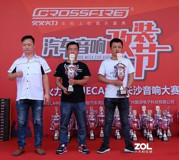 简单夺冠 雅阁改装卓美汽车音响参战MECA赛事