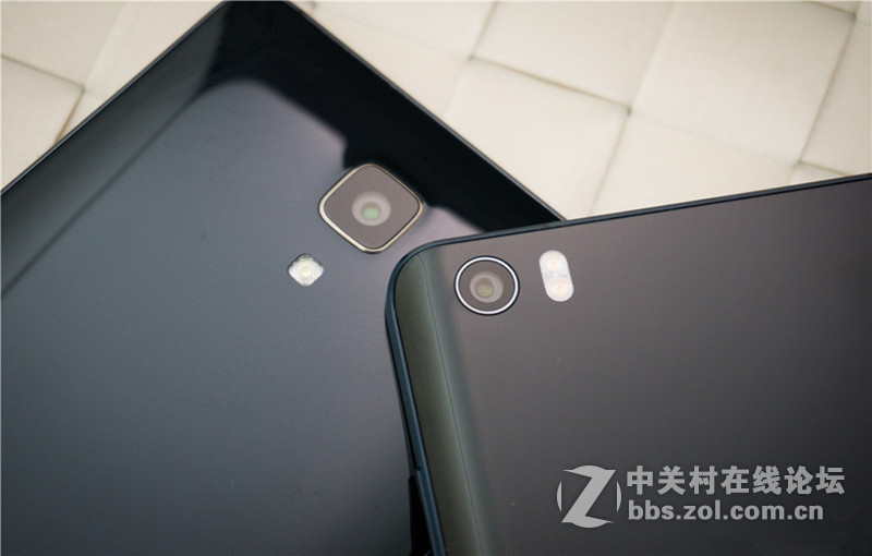 5.7 吋大屏+双曲面玻璃 小米 Note 美图抢先看