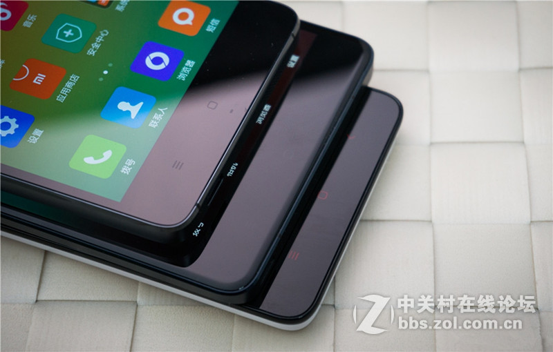 5.7 吋大屏+双曲面玻璃 小米 Note 美图抢先看