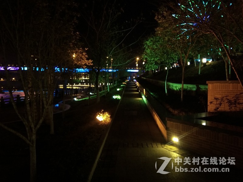 白天不懂夜的美!