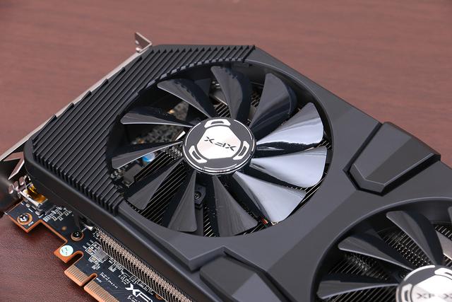 首批买公版的玩家要哭了？非公版 AMD RX 5700 果然很冷静