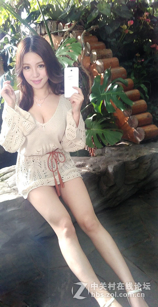 #冬日密语，日系私拍# 丹唇逐笑开，日照石榴裙2