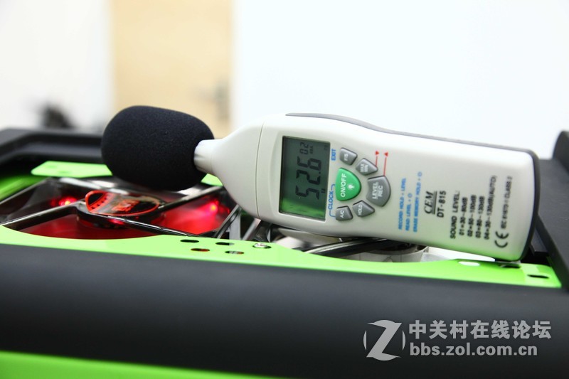 【灯控最爱】GTX960JetStream+碳立方+海魔120=光影魔术手，温度噪音大考验！！