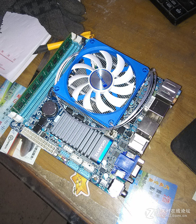 巴掌大有机玻璃小箱简单改造HTPC简介