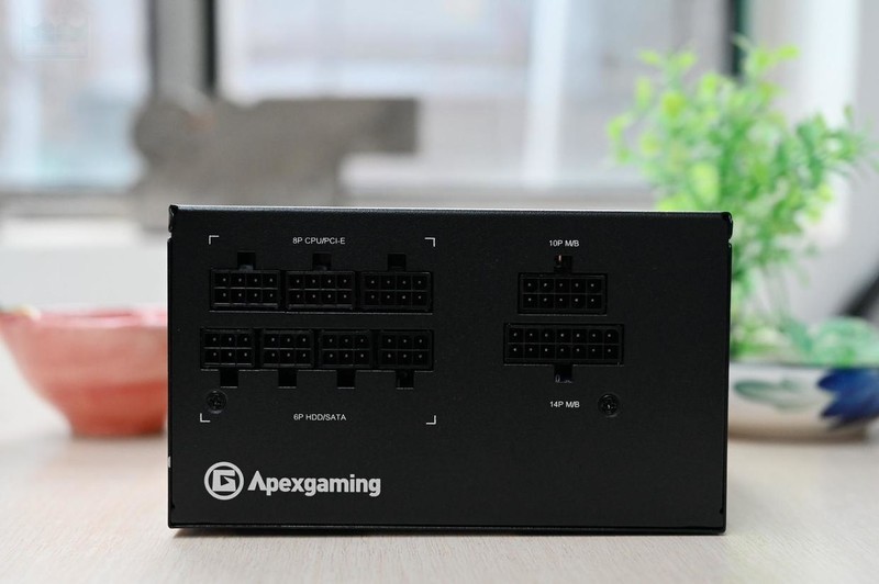 别让电源限制了主机的拓展空间，艾湃电竞AN-750M用起来绰绰有余