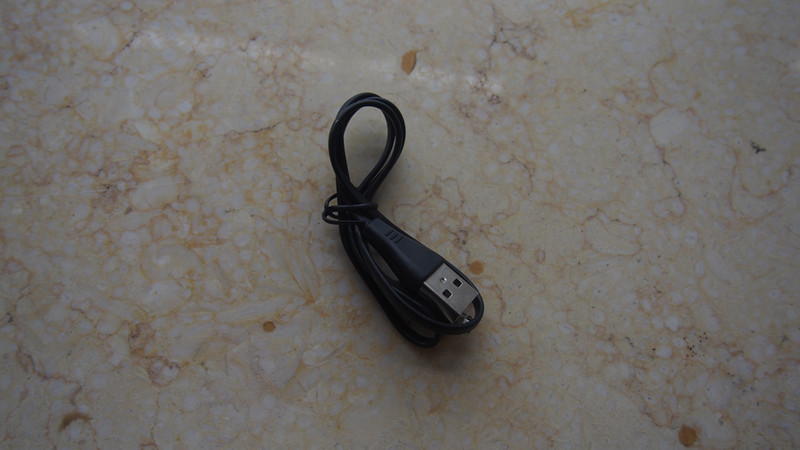 我家的耳机会拍照-BTK C1蓝牙耳机