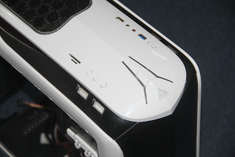 新年清理灰尘+升级铭瑄GTX960显卡+金河田超越beyond换箱装机