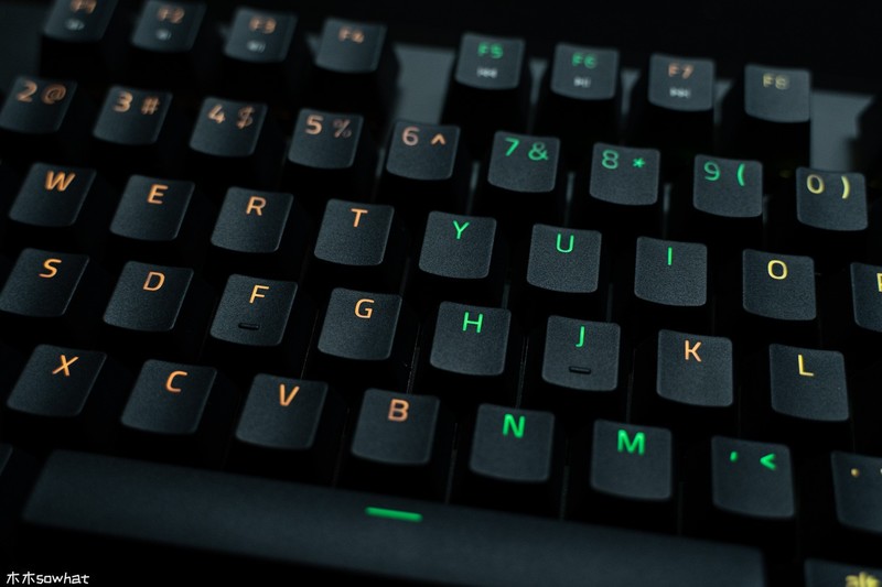 快如闪电——雷蛇猎魂光蛛竞技版光轴机械键盘体验