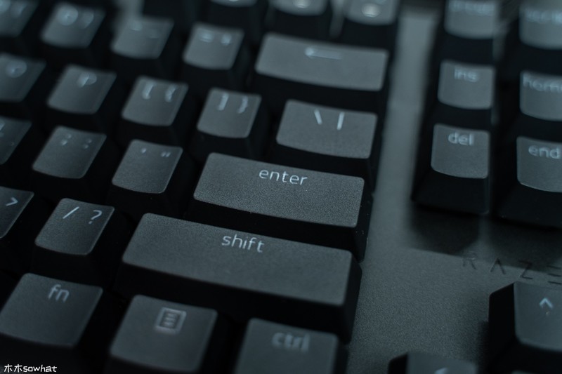 快如闪电——雷蛇猎魂光蛛竞技版光轴机械键盘体验