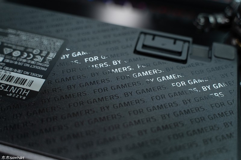 快如闪电——雷蛇猎魂光蛛竞技版光轴机械键盘体验