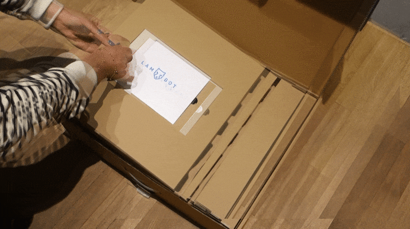 这款扫地机可以和小爱同学连接，实现语音指令控制，特别的棒