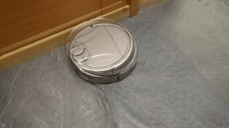 这款扫地机可以和小爱同学连接，实现语音指令控制，特别的棒