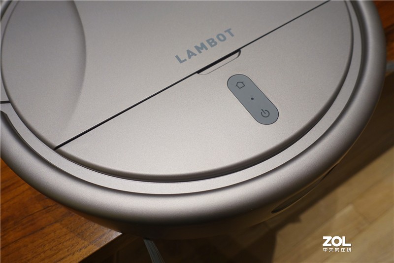 这款扫地机可以和小爱同学连接，实现语音指令控制，特别的棒