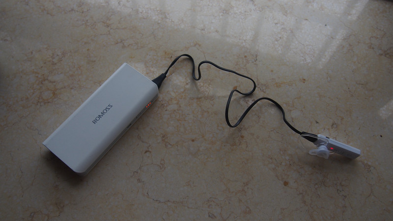 我家的耳机会拍照-BTK C1蓝牙耳机