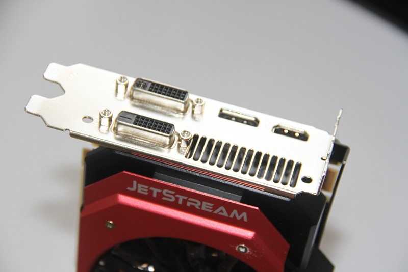 新年清理灰尘+升级铭瑄GTX960显卡+金河田超越beyond换箱装机