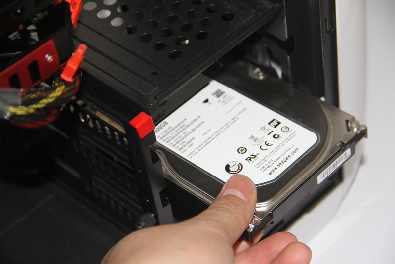 新年清理灰尘+升级铭瑄GTX960显卡+金河田超越beyond换箱装机