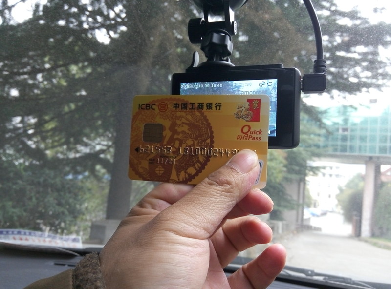 惠普 F800G行车记录仪  试用之一邂逅“小精灵”