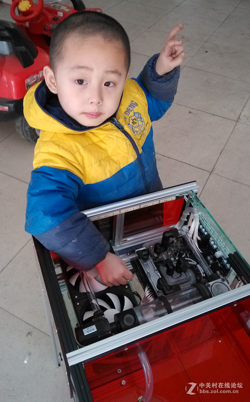 简单打造HTPC迷你机桌/桌机/桌箱一体