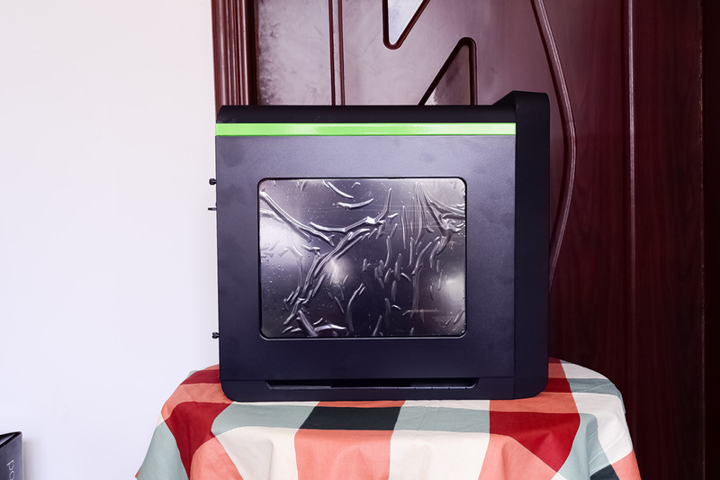 先马碳立方装机好逼格！